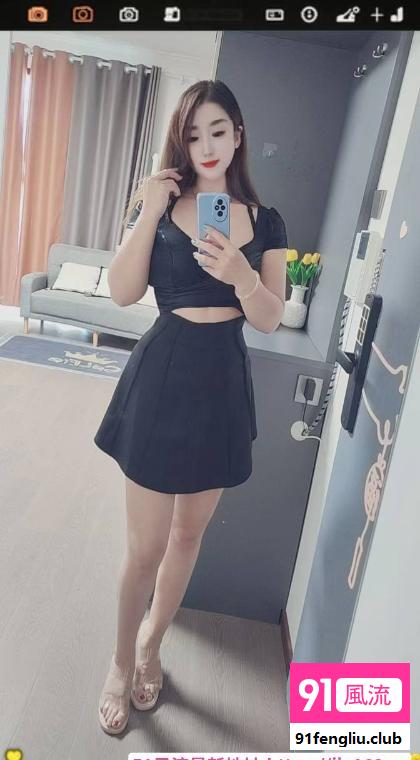 高挑大胸风骚妹子